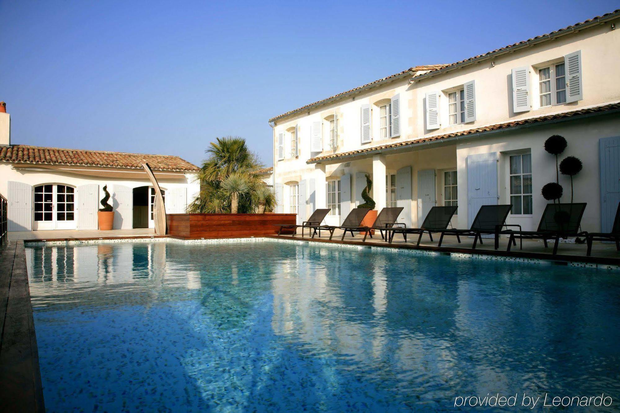 Le Clos Saint-Martin Hotel & Spa Exterior foto