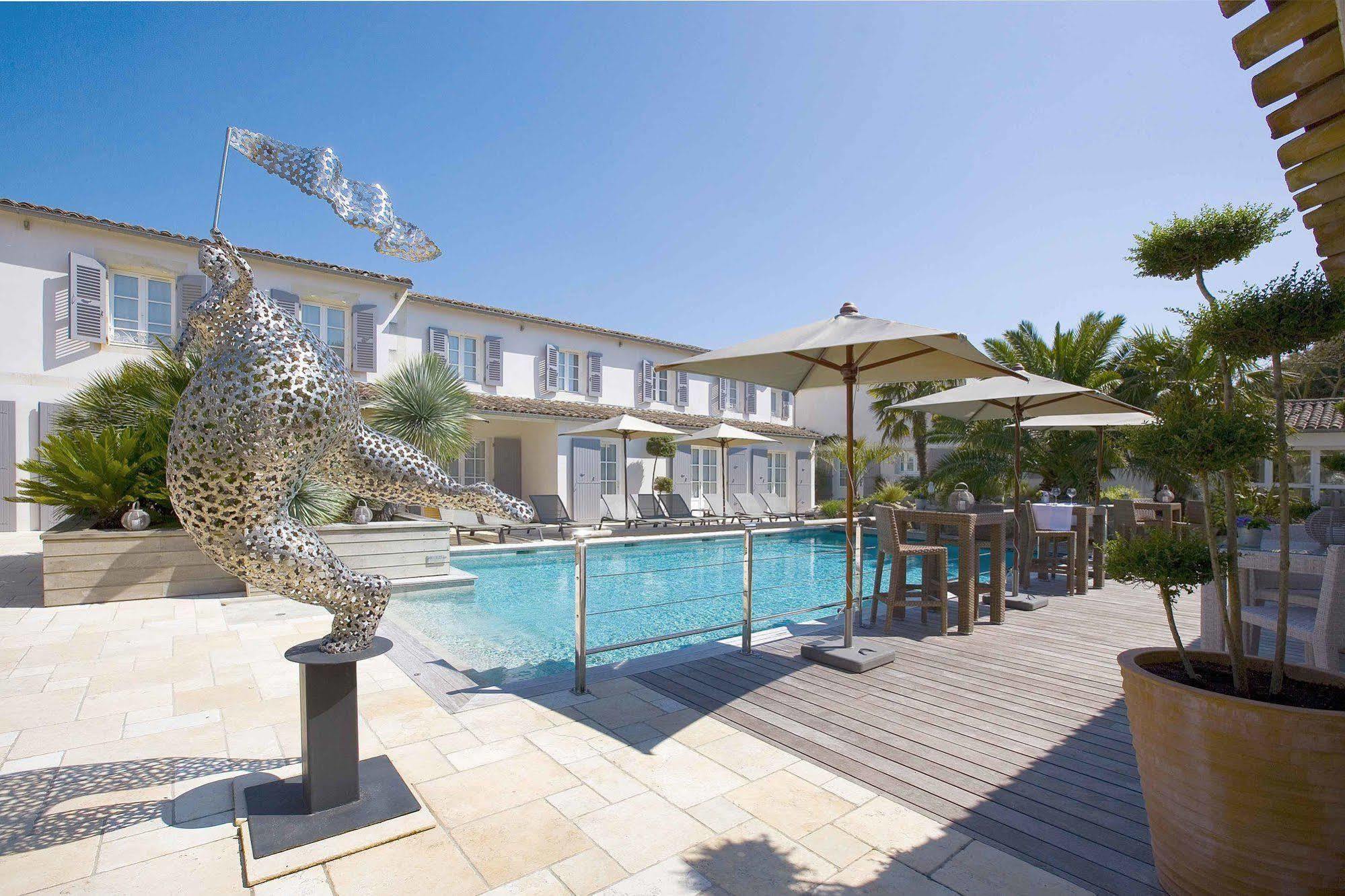 Le Clos Saint-Martin Hotel & Spa Exterior foto